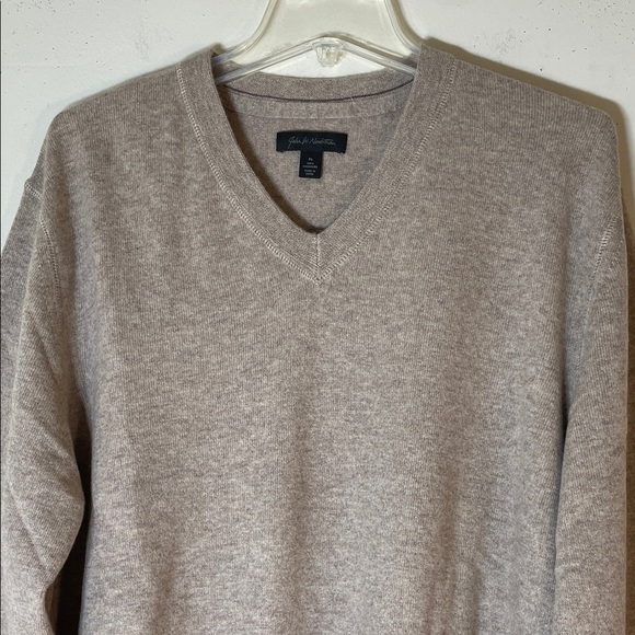 NEW! John W. Nordstrom 100% Cashmere Men's Taupe V-Neck Sweater. XL. - Picture 3 of 9
